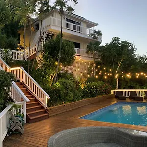 Guest house The Breeze-a Boutique Experience, Nazareth